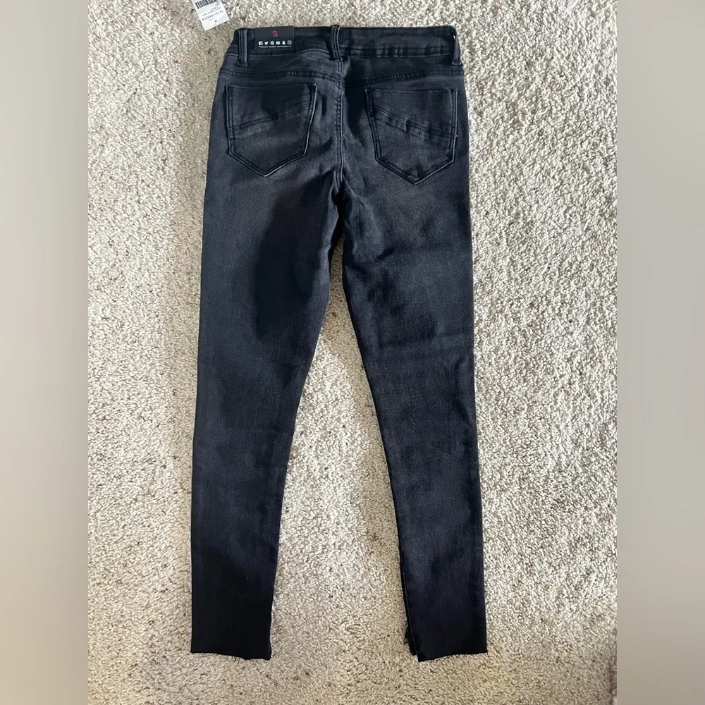 NWT Fashion Nova black Lasting Treasure jeans 3 - Picture 2 of 8